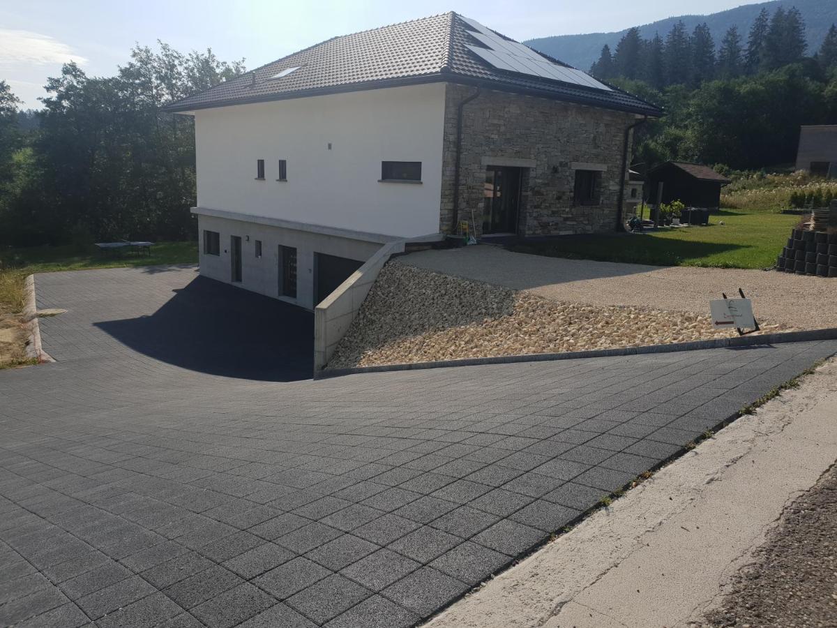 L'Appartement Reconvilier Exterior foto